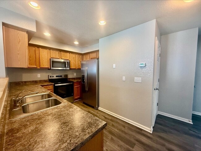 Building Photo - 3721 Miranda Ave