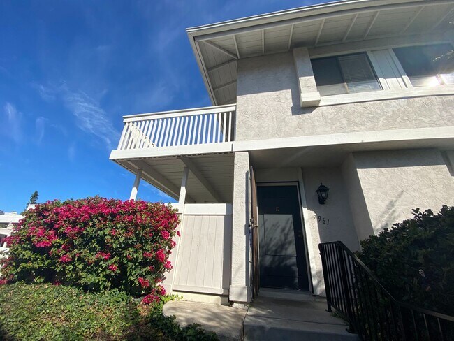 Building Photo - UTC Townhouse, Upgraded and Stylish, two o...
