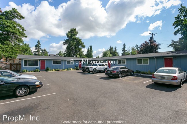 Building Photo - 15535 NE Glisan St