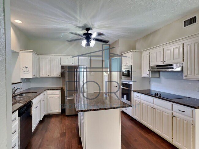 Building Photo - AMAZING HOME IN ALEDO!
