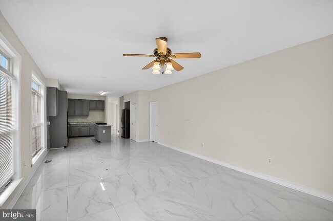 Foto del edificio - 13529 Persian Ct