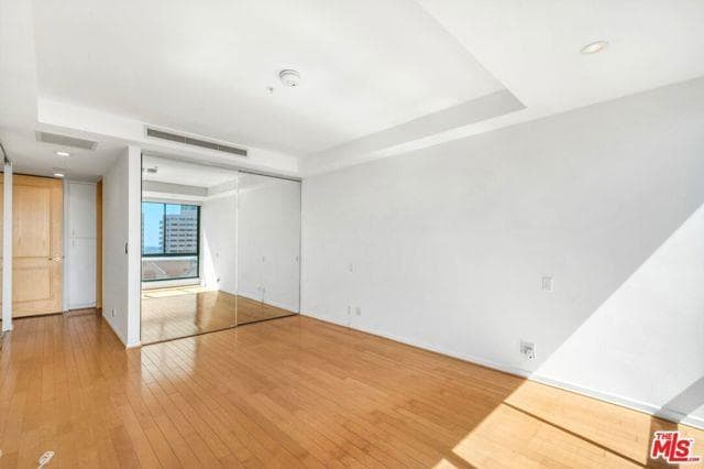 Building Photo - 10490 Wilshire Blvd