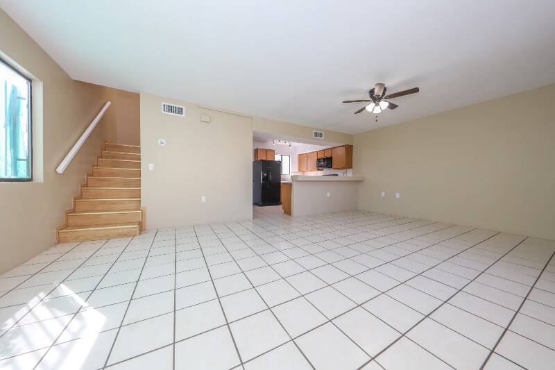 Primary Photo - 136 E Pastime Rd