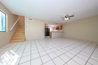 Building Photo - 136 E Pastime Rd