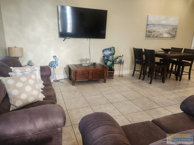 Building Photo - 103 E Aries Dr