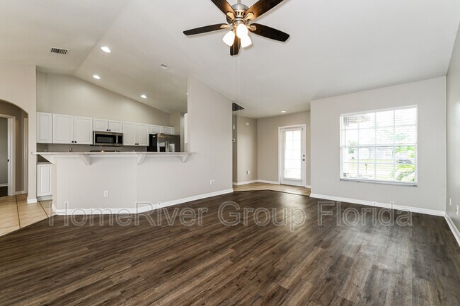 Foto del edificio - 1141 SW 6th Terrace