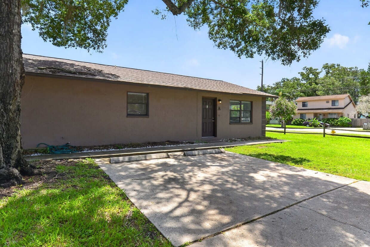 Photo - 526 Rosery Rd NW (Largo, FL)