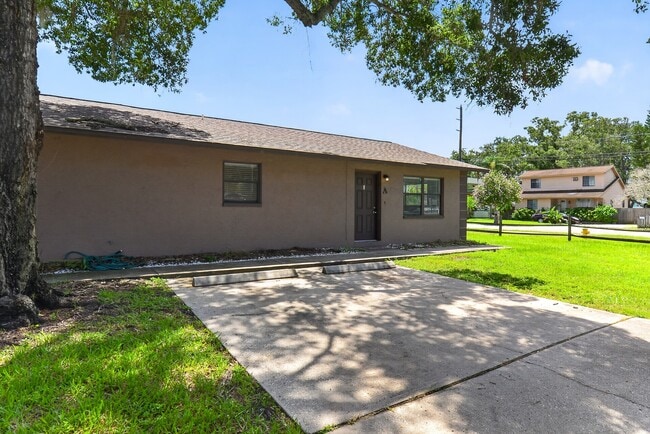 Photo - 526 Rosery Rd NW (Largo, FL) Townhome