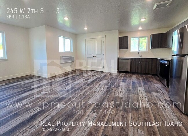 Foto del edificio - 245 W 7th S