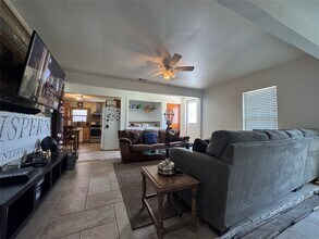 Building Photo - 1823 Market St