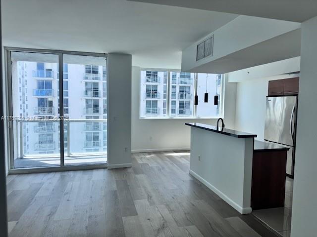 Foto del edificio - 253 NE 2nd St