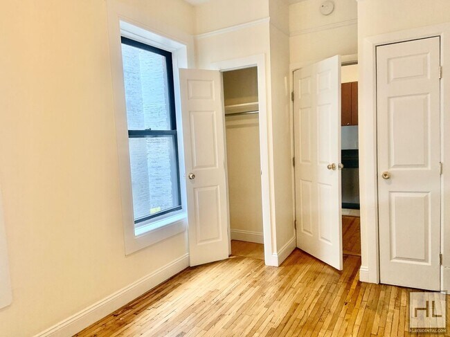 Building Photo - East 12th Street