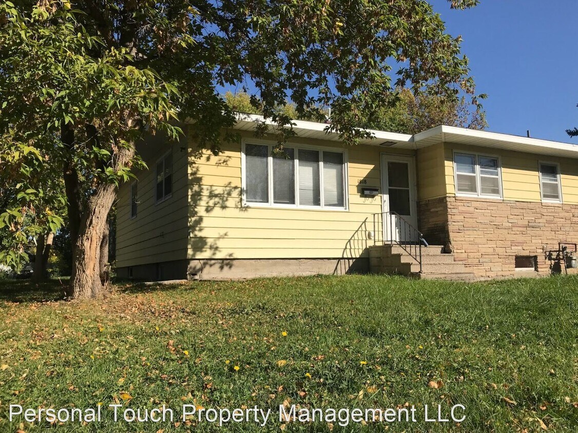 4 br, 2 bath House 1818 5th Ave S House Rental in Moorhead, MN
