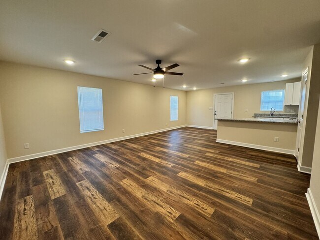 Foto del edificio - 708 Forrest St