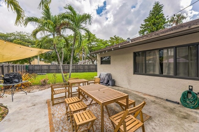 Foto del edificio - 2924 NW 69th Ct