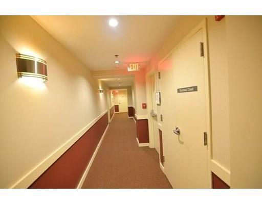 Foto del edificio - 534 Commonwealth Ave