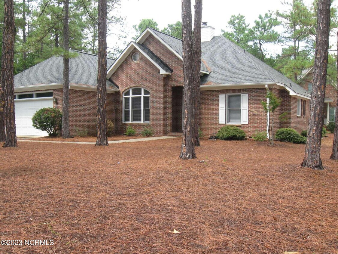 Foto principal - 75 Pine Vista Dr