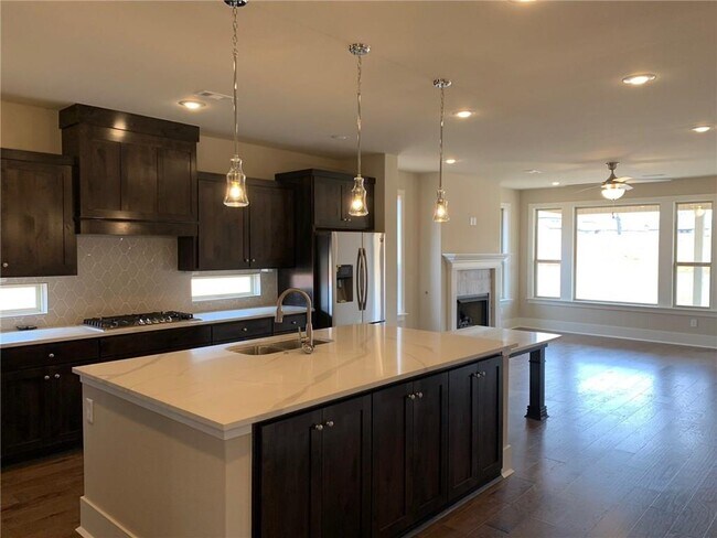 Building Photo - 616 Mill Pond Way