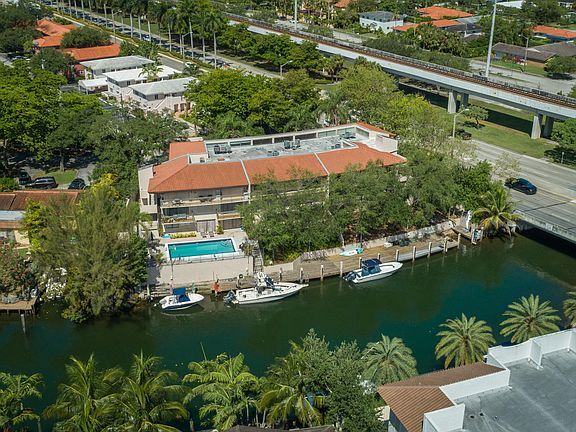 Foto del edificio - 5201 Orduna Dr