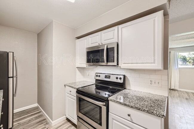 Foto del edificio - 16359 W 10th Ave