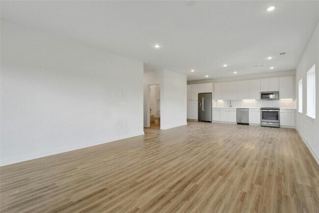 Foto del edificio - 4802 S Congress Ave