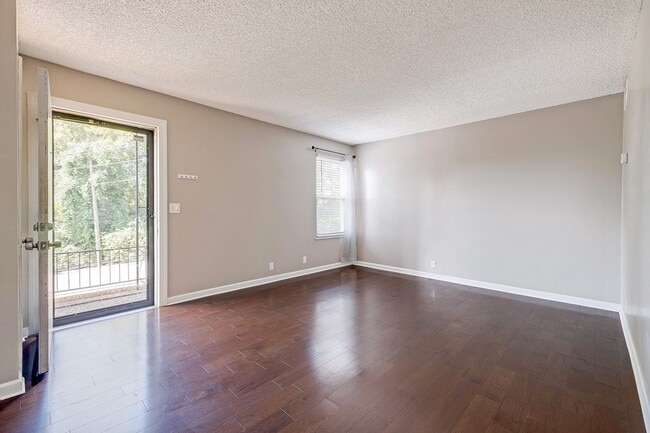 Photo - Sanctuary Near Downtown Nashville (MOVE IN SPECIAL!) House