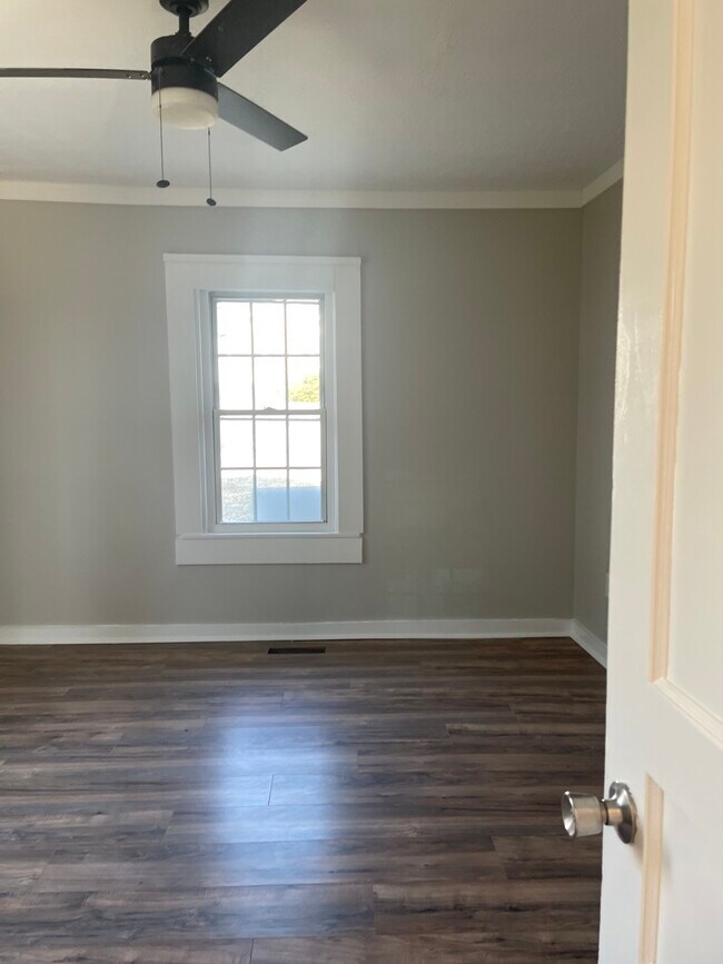 Dormitorio de la planta baja - 117 Depot St