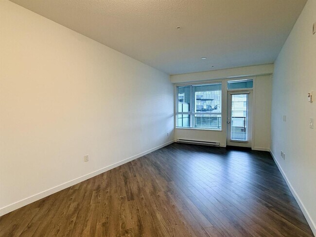 Photo du bâtiment - 15733 85 Ave