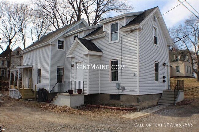 Building Photo - 10 Otis St