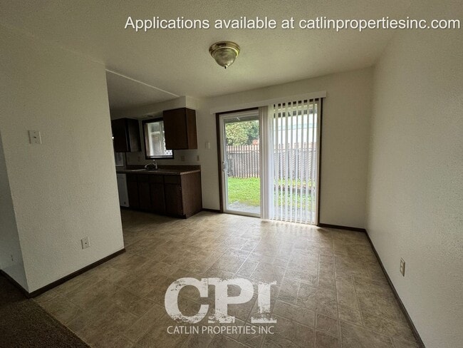 Building Photo - 526 Beechwood St