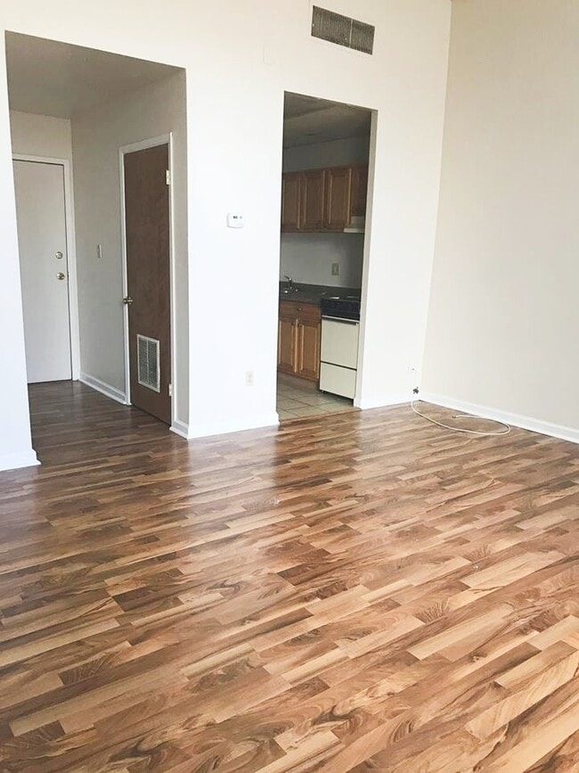 Interior Photo - St. Agnes Apartments