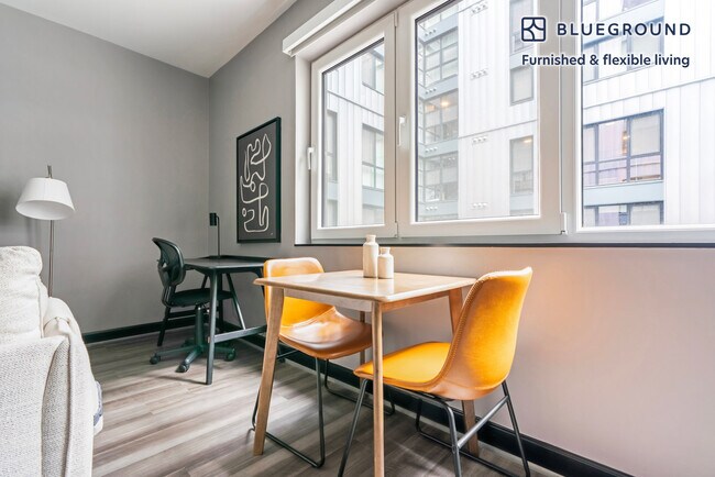 Foto del edificio - 1313 L St NW