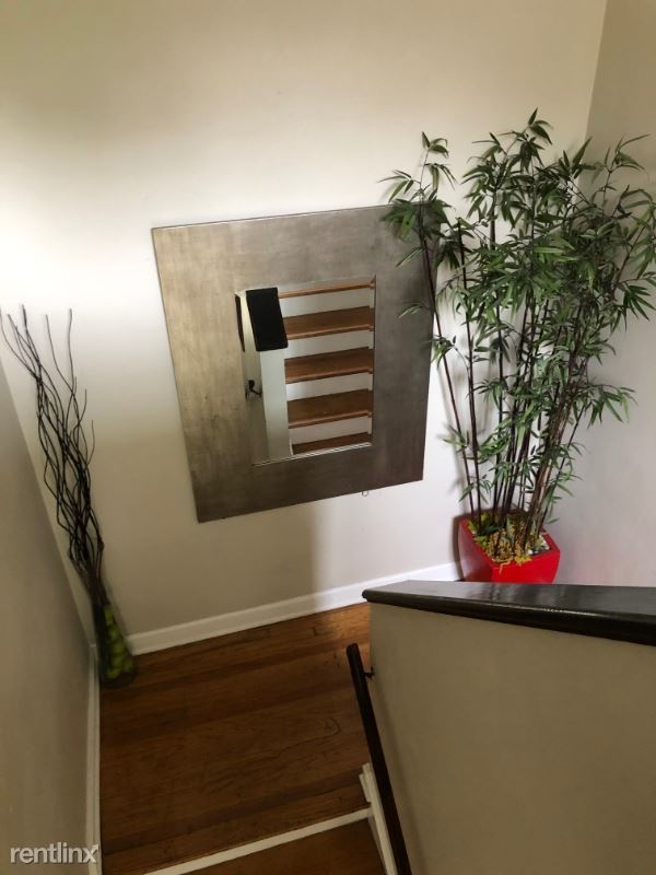 Foto del edificio - 2 br, 1 bath Apartment - 3018 Oak St