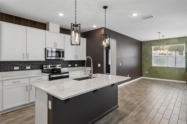 Foto del edificio - 10321 Church Hammock Rd