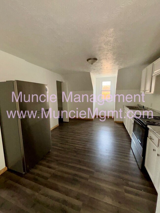 Foto del edificio - 500 N Alameda Ave