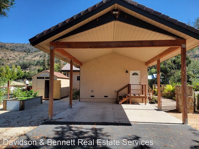 Foto del edificio - 2 br, 2 bath House - 1090A Mt George Ave