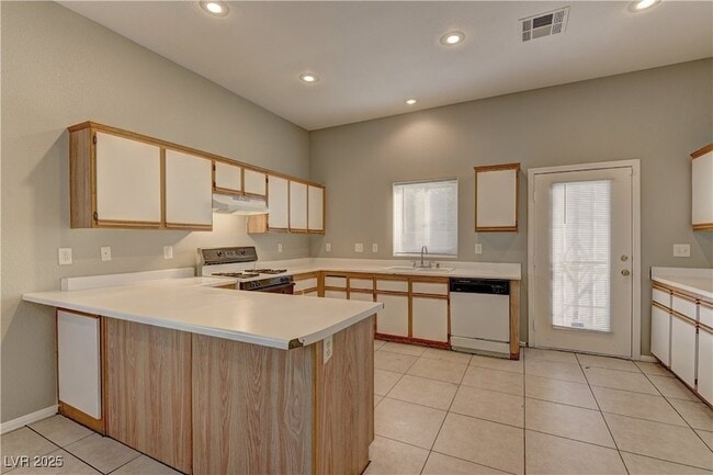 Foto del edificio - 1635 Marion Bennet Dr