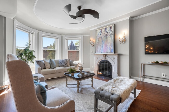 Livingroom - 117 Saint Botolph St