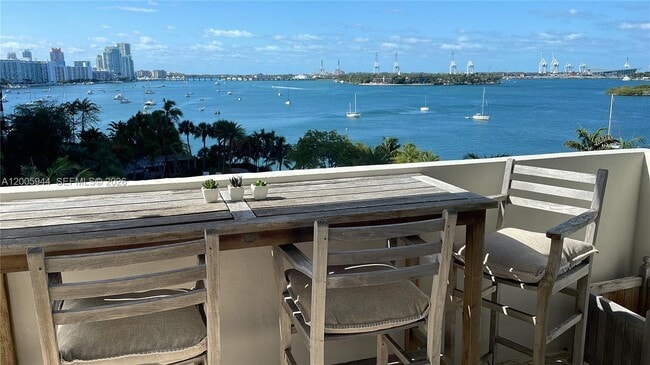 Building Photo - 5 Island Ave