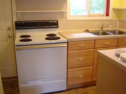  - 6473 Portal Way