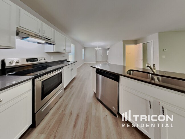 Foto del edificio - 95 Fleetwood Ct