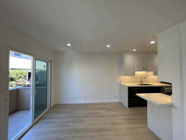 Foto del edificio - 2645 28th St