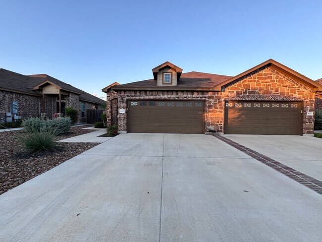 Foto del edificio - Luxury Duplex in New Braunfels, TX!