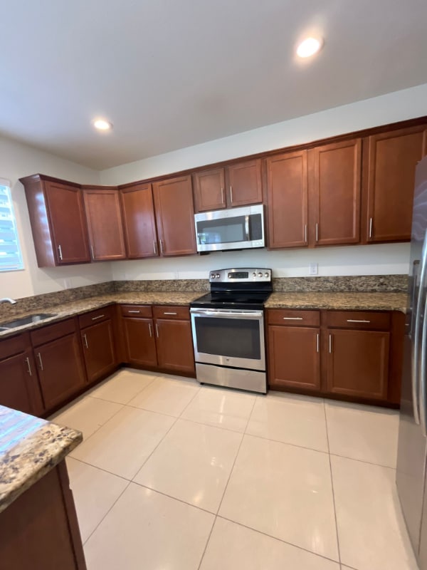 Foto del edificio - 8856 NW 102nd Pl