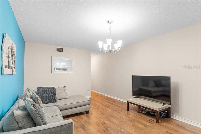 Building Photo - 18174 Paradise Point Dr