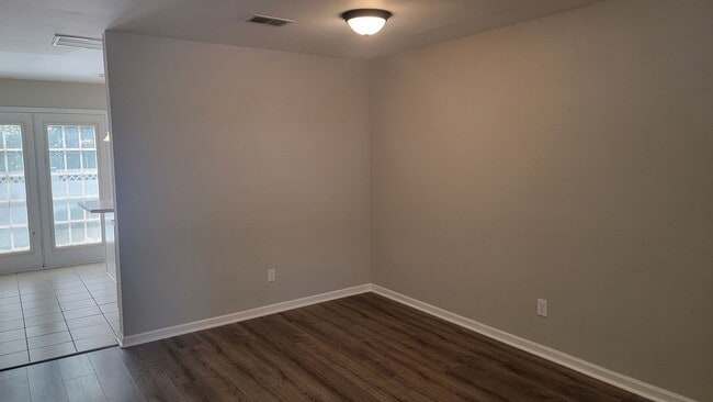Building Photo - Exclusively Offered By Muse Realty Rentals, LLC