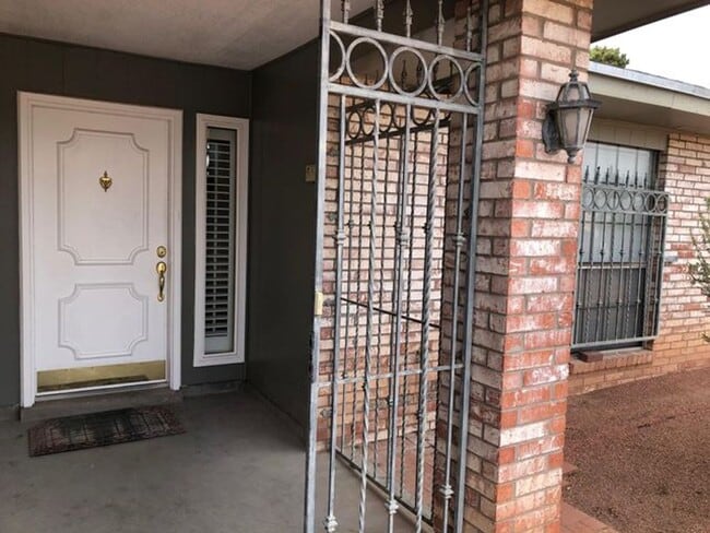 Foto del edificio - Beautiful East El Paso Home!