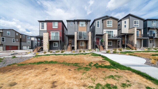 Foto del edificio - Modern 4 Bedroom Home in Wolf Ranch