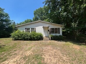 Building Photo - 2520 Merwin St