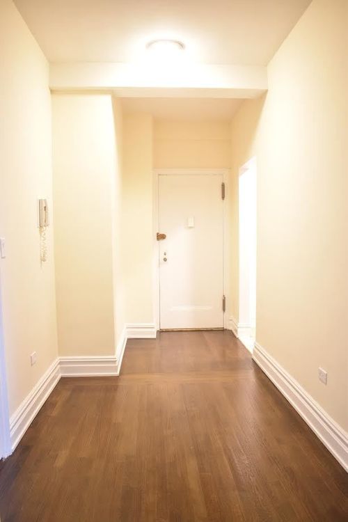 Primary Photo - 225 W 106th St